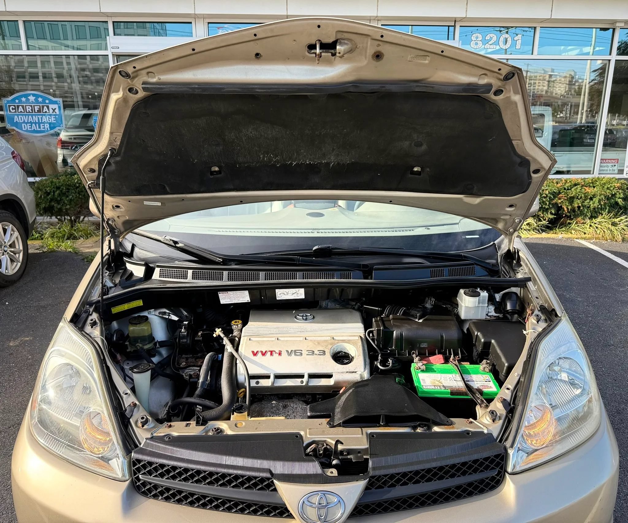 Used 2004 Toyota Sienna XLE w/ XLE Pkg 12 FWD image 38