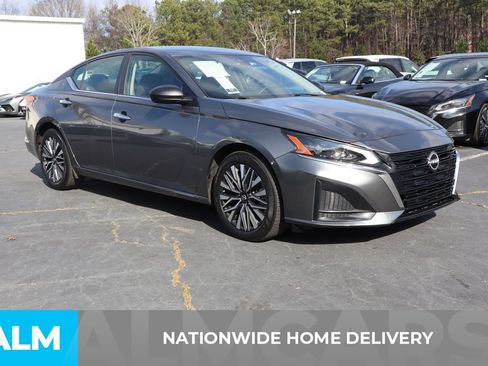 Used 2024 Nissan Altima 2.5 SV FWD image 5