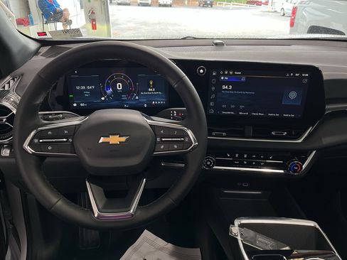 New 2026 Chevrolet Equinox LT FWD image 15