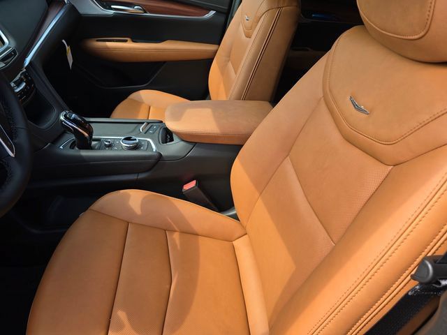 New 2026 Cadillac XT5 Premium Luxury w/ Driver Assist Package FWD image 21