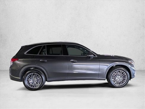 Certified 2026 Mercedes-Benz GLC 300 image 4