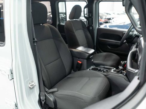 Used 2023 Jeep Wrangler Unlimited w/ 8.4" Radio Group image 11