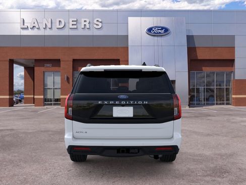 New 2026 Ford Expedition Active RWD image 5