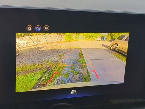 Used 2025 Chevrolet Equinox LT FWD image 19