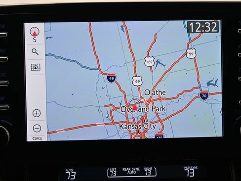 Certified 2024 Toyota Sienna XLE w/ XLE Plus Package image 22