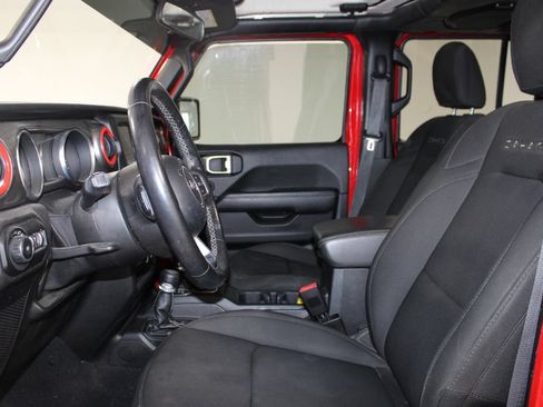 Used 2021 Jeep Wrangler Unlimited Sahara AWD/4WD image 17
