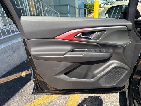 Used 2025 Chevrolet Equinox EV RS image 12