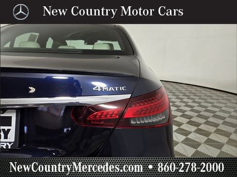Used 2022 Mercedes-Benz E 450 4MATIC Sedan image 10