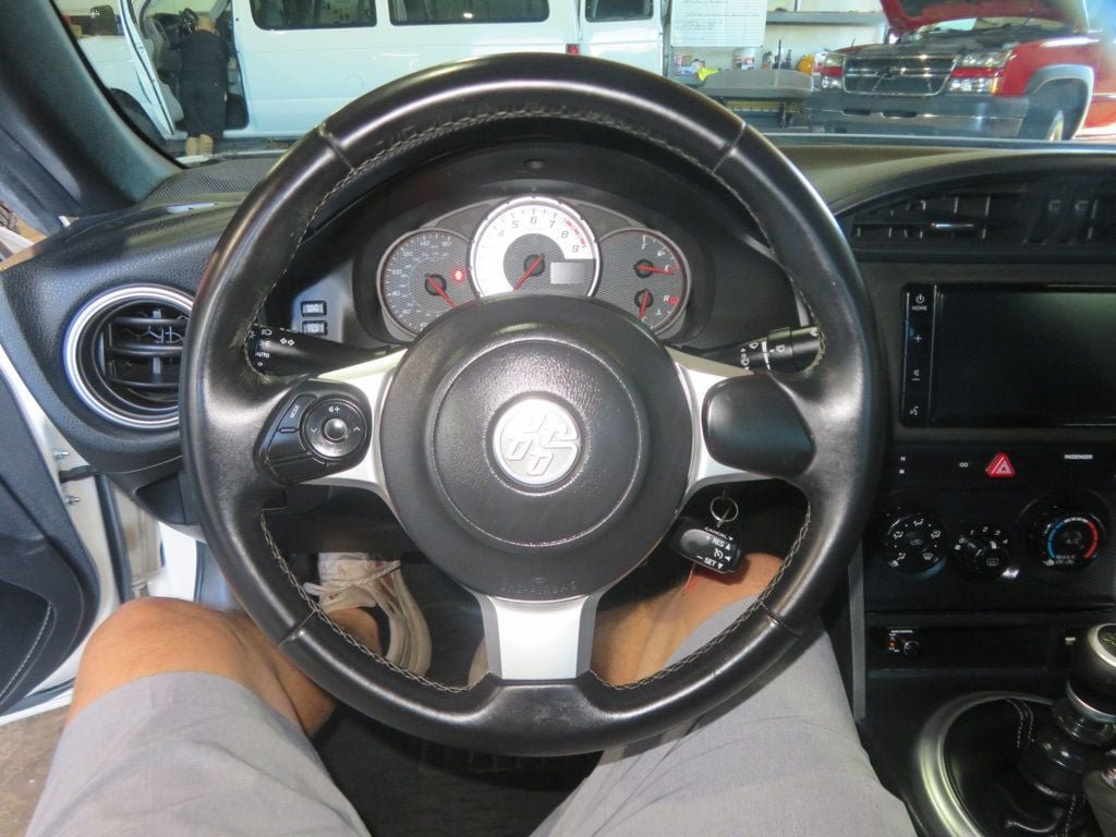 Used 2020 Toyota 86 RWD image 25