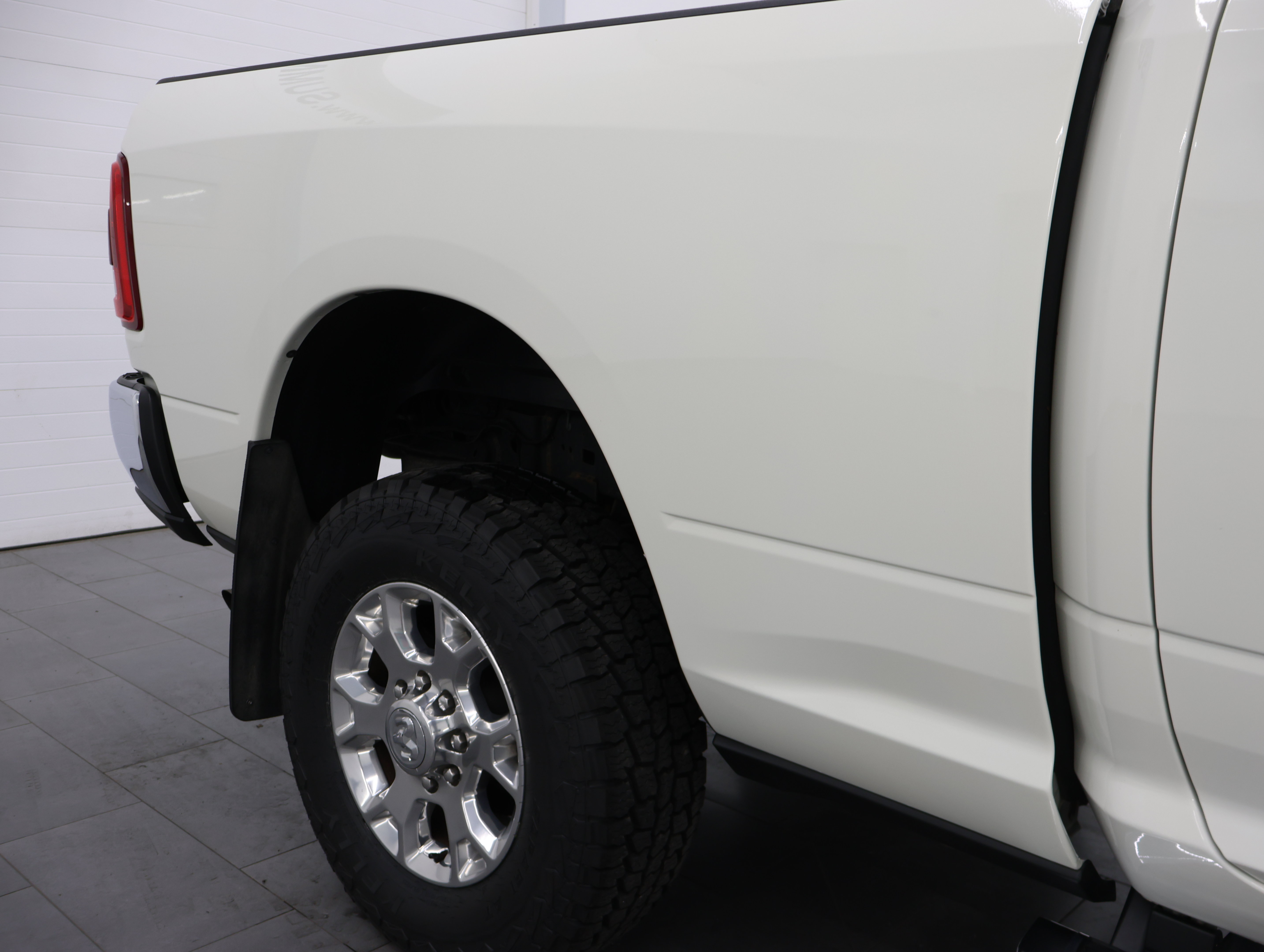 Used 2024 RAM 2500 Laramie AWD/4WD image 28