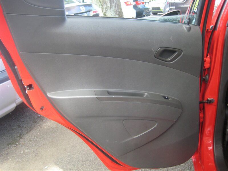 Used 2014 Chevrolet Spark LT FWD image 29