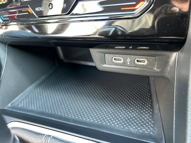 Used 2025 Volkswagen Jetta Sport FWD image 37