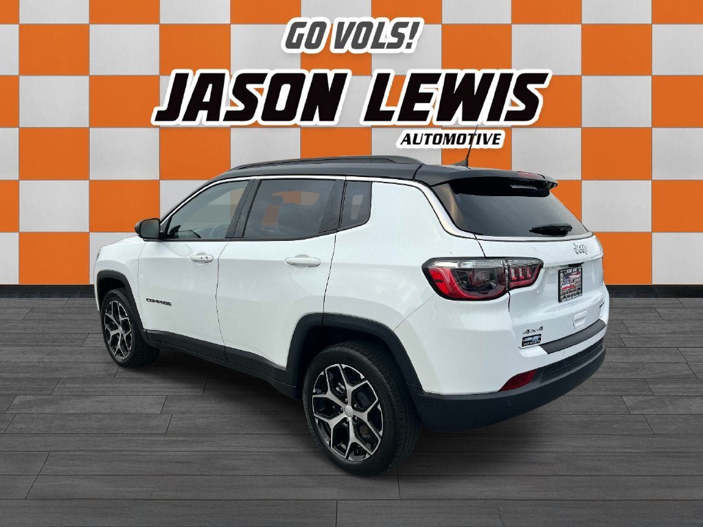 Used 2024 Jeep Compass Limited AWD/4WD image 5
