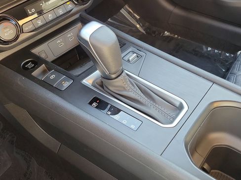 New 2026 Nissan Kicks SV image 10