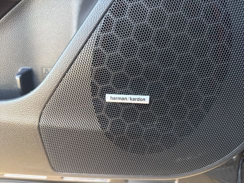 Used 2018 Subaru Forester 2.0XT Touring w/ Popular Package #3B image 19