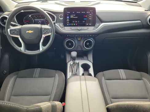 Used 2024 Chevrolet Blazer LT w/ Convenience Package FWD image 10