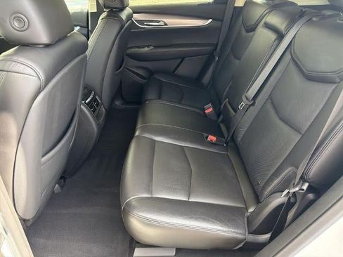 Used 2017 Cadillac XT5 Luxury w/ Driver Awareness Package FWD image 21