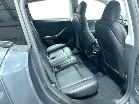 Certified 2023 Tesla Model Y Performance AWD/4WD image 11