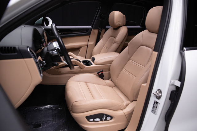 Used 2021 Porsche Cayenne AWD/4WD image 45