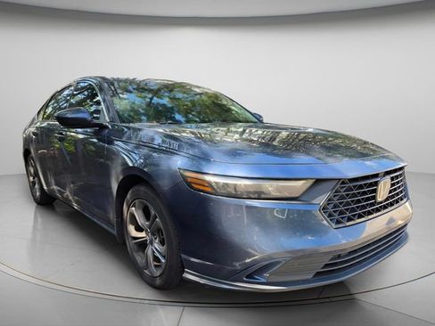Used 2024 Honda Accord EX image 4