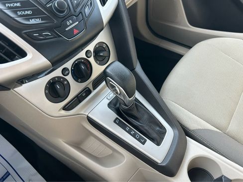 Used 2014 Ford Focus SE image 22