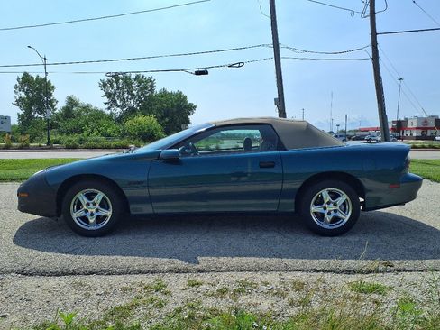 Used 1997 Chevrolet Camaro Z28 RWD image 4