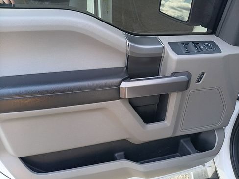 Used 2019 Ford F150 XLT w/ XTR Package image 10