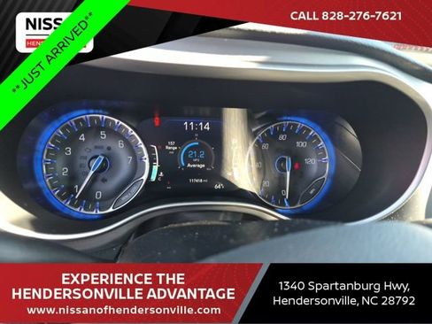 Used 2021 Chrysler Pacifica Touring-L w/ Uconnect Theater Family Group image 1