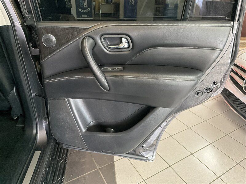Used 2024 INFINITI QX80 Luxe AWD/4WD image 28