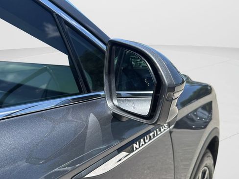 Used 2023 Lincoln Nautilus AWD w/ Premium Package image 23
