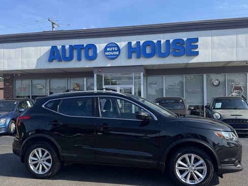 Used 2017 Nissan Rogue Sport SV AWD/4WD image 6