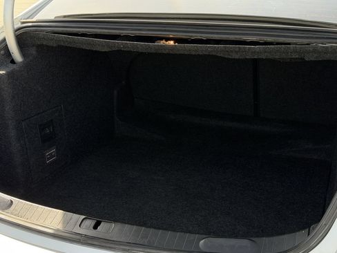 Used 2018 Chevrolet Impala LT FWD image 28