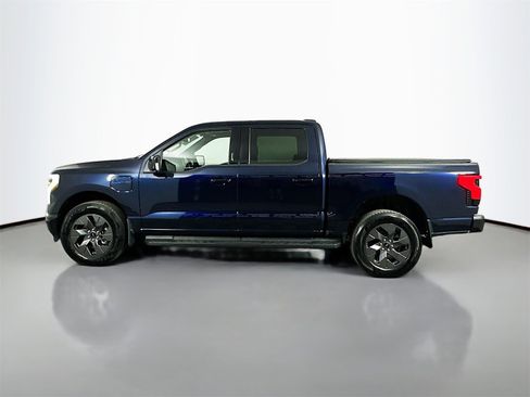 Used 2024 Ford F150 Lightning Lariat image 4