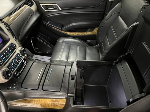 Used 2017 GMC Yukon XL Denali w/ Open Road Package AWD/4WD image 39