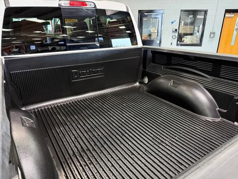 Used 2019 RAM 1500 Rebel w/ Level 2 Equipment Group AWD/4WD image 24
