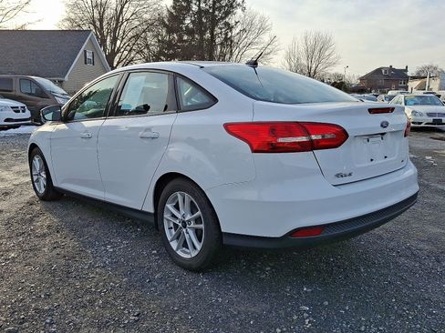 Used 2016 Ford Focus SE image 5