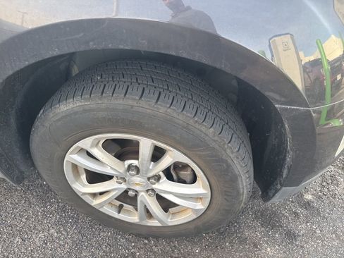 Used 2016 Chevrolet Equinox LT w/ Convenience Package image 2