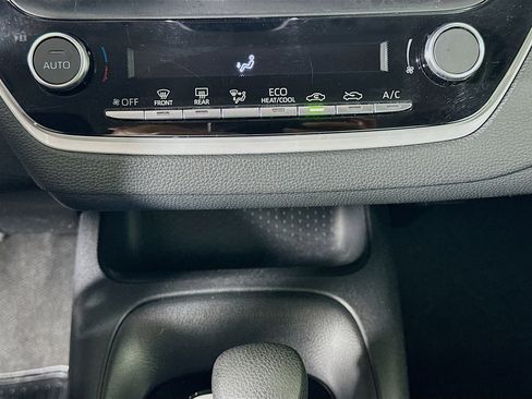 Used 2024 Toyota Corolla LE image 23