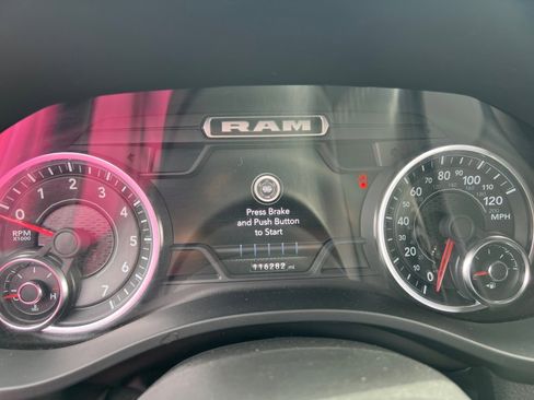 Used 2023 RAM 1500 Big Horn image 11