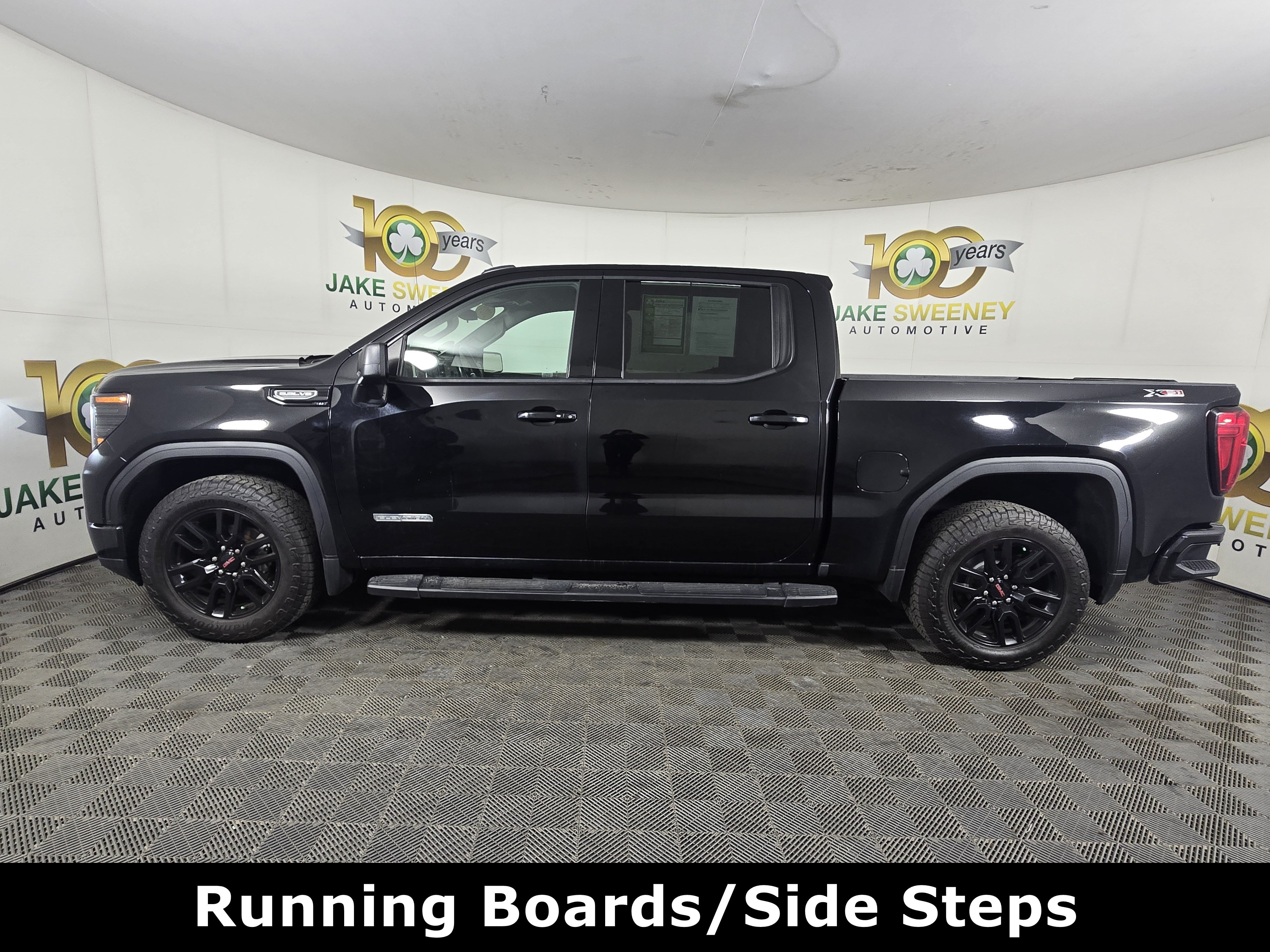Certified 2024 GMC Sierra 1500 Elevation w/ LPO, Elevation Black Package AWD/4WD image 4