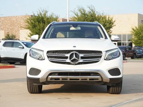 Used 2019 Mercedes-Benz GLC 300 image 2