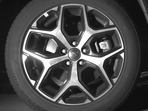 Used 2025 Jeep Compass Limited image 13