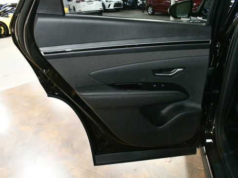 Used 2024 Hyundai Tucson Limited image 43