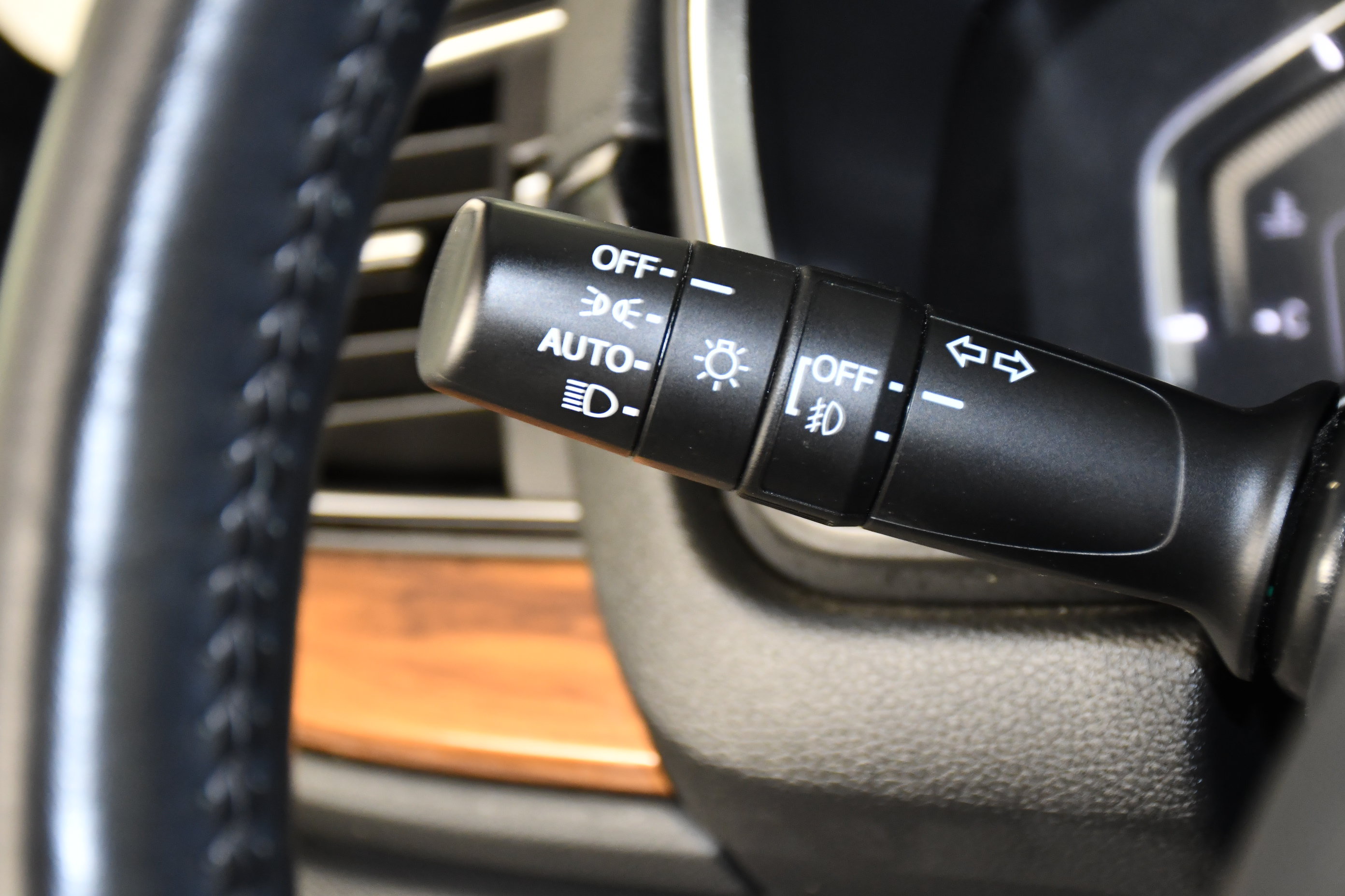 Used 2019 Honda CR-V Touring image 22