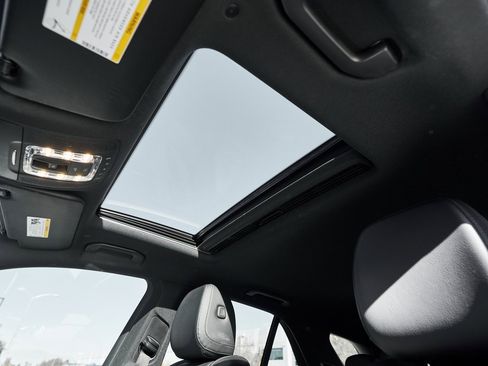 Used 2020 Mercedes-Benz GLE 350 4MATIC image 40