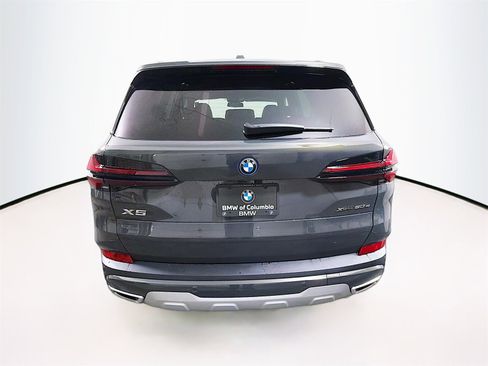 New 2026 BMW X5 xDrive50e w/ Executive Package image 6