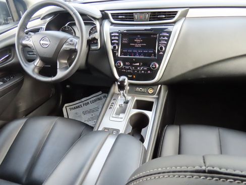 Used 2024 Nissan Murano SV w/ SV Midnight Edition Package image 15