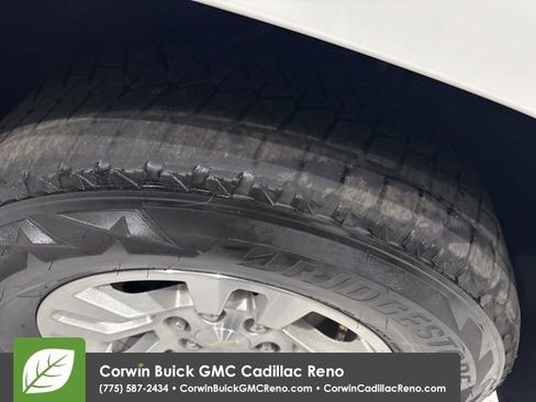 Used 2019 Chevrolet Suburban LT image 38