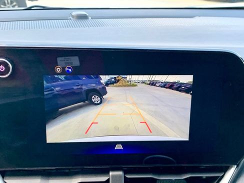 Used 2025 Chevrolet Equinox LT FWD image 35