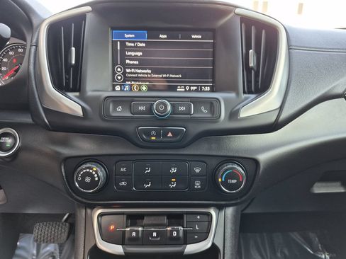 Used 2022 GMC Terrain SLE AWD/4WD image 9